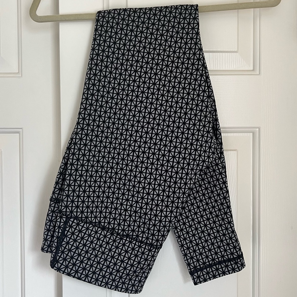 Lululemon Wunder Under Leggings Tri Geo Print Size 8